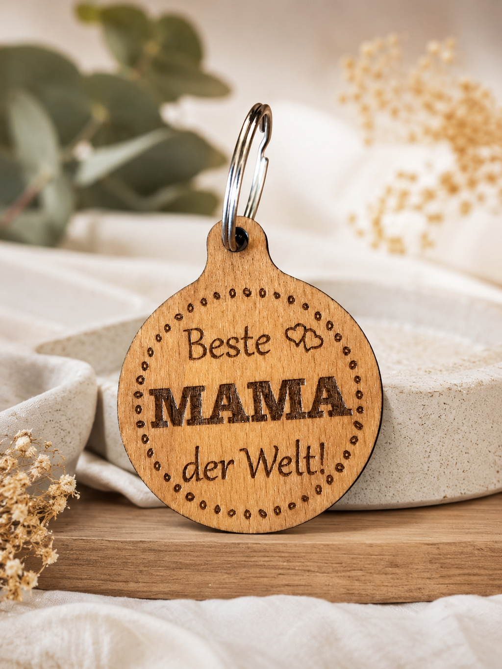 🌿 Buchenholz-Schlüsselanhänger mit Wunschgravur – Das perfekte Geschenk für jeden Anlass