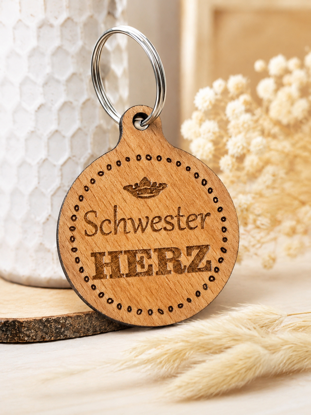 🌿 Buchenholz-Schlüsselanhänger mit Wunschgravur – Das perfekte Geschenk für jeden Anlass